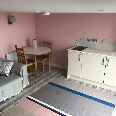 Fistral Hideaway Apartment นิวคีย์ ภายนอก รูปภาพ