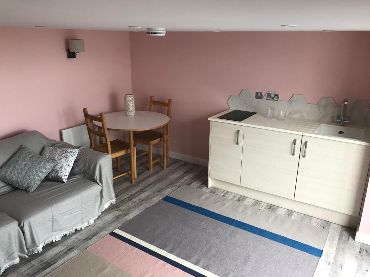 Fistral Hideaway Apartment นิวคีย์ ภายนอก รูปภาพ